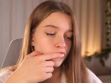 Little_poetry from Chaturbate