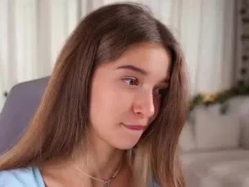 Little_poetry from Chaturbate
