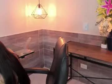 Lussiewillow from Chaturbate
