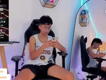 Maxx_cortes from Chaturbate