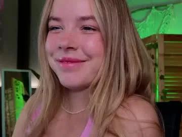 Milly_shy from Chaturbate