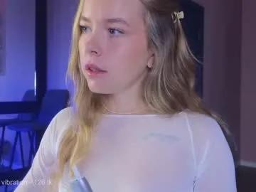 Milly_shy from Chaturbate