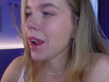 Milly_shy from Chaturbate