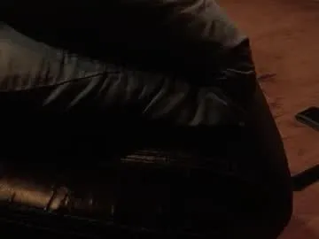 Mini4in from Chaturbate