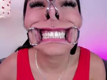 Miss__lunna from Chaturbate