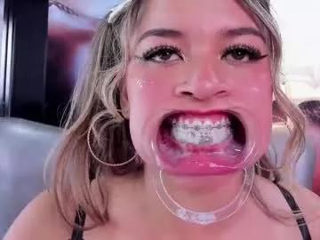 Miss_lucyla from Chaturbate