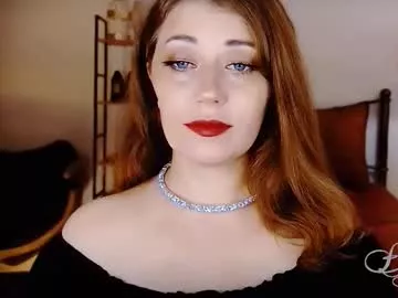 Missbeverlymills from Chaturbate