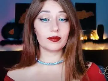 Missbeverlymills from Chaturbate