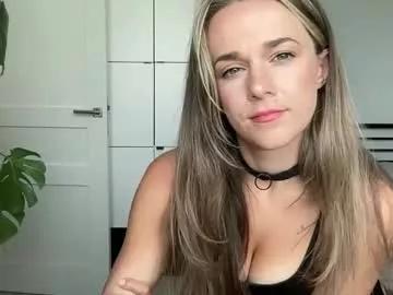 Mmminnie from Chaturbate