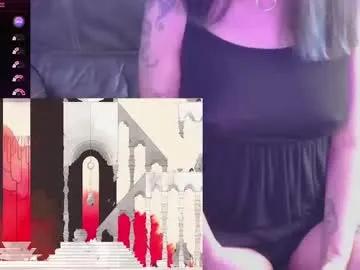 Mmmmdarling from Chaturbate