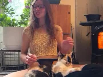 Mommamia12 from Chaturbate