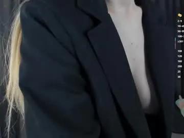 Mooncutie_girl from Chaturbate