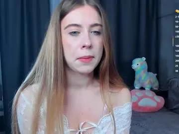 Mooncutie_girl from Chaturbate