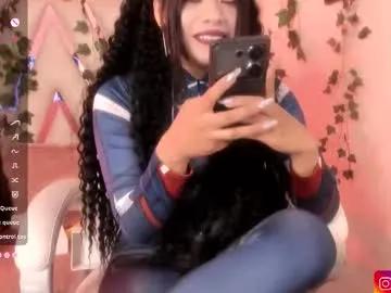 Nanit_l from Chaturbate