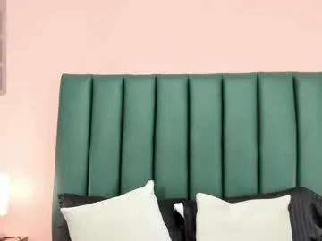 Natachadiaz_ from Chaturbate