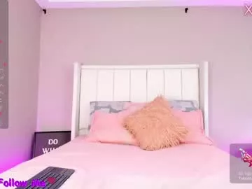 Niiamoore_ from Chaturbate