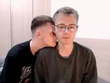 Nikikerry_cum_ from Chaturbate