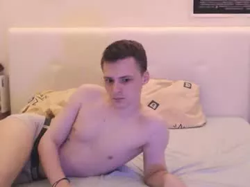 Nikikerry_cum_ from Chaturbate