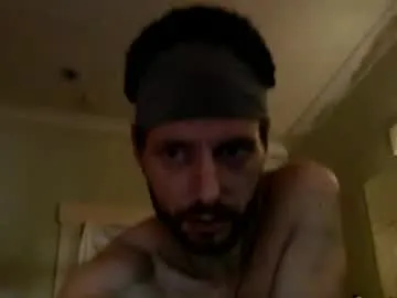 Nikki_loverboy_holfulofcum from Chaturbate