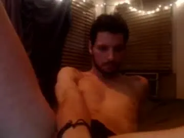 Nikki_loverboy_holfulofcum from Chaturbate