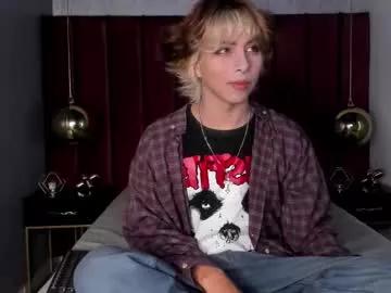 Oliiverr22 from Chaturbate