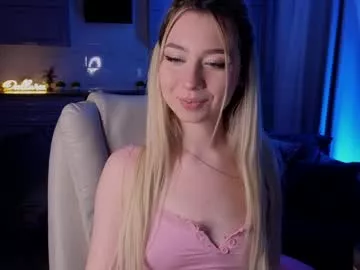 Owlluree from Chaturbate