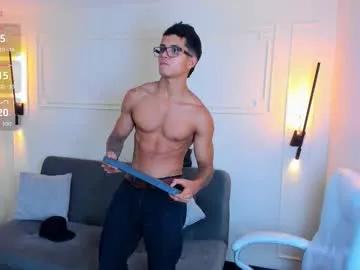 Paradise_boy_s from Chaturbate