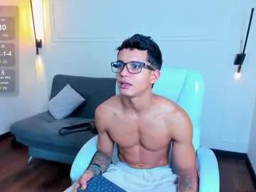 Paradise_boy_s from Chaturbate