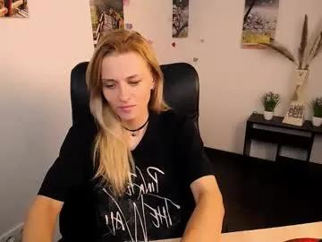 Peppymia from Chaturbate