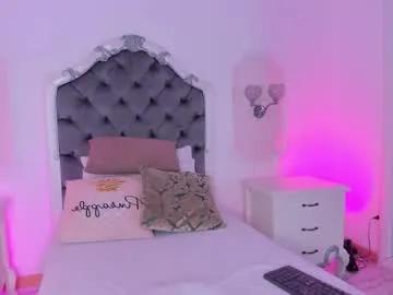 Pollygrey_ from Chaturbate