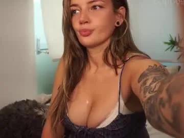 Poppysux from Chaturbate