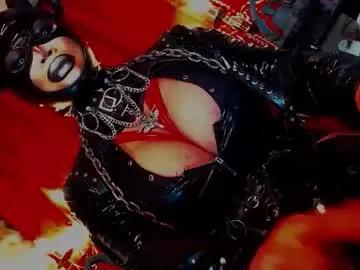 Queendomcum6 from Chaturbate