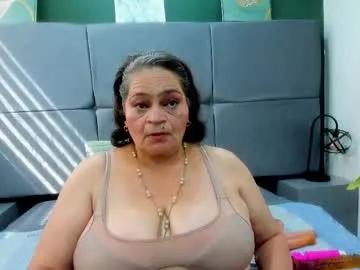 Queenmature from Chaturbate