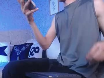 Robbinblaze from Chaturbate