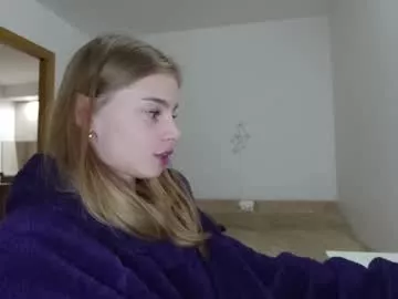 Roxxxie_reid from Chaturbate