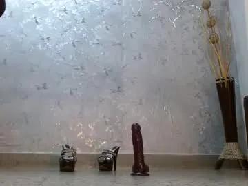 Samanta_brownn_ from Chaturbate