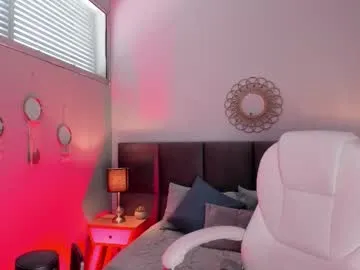 Selene_e from Chaturbate