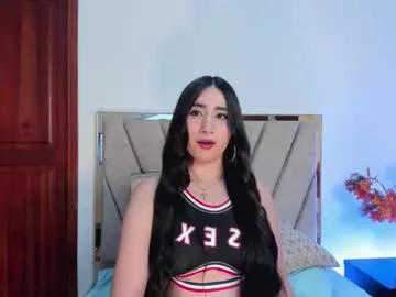 Serenaaveline from Chaturbate