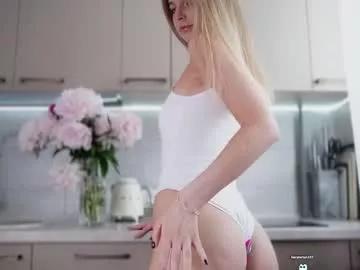 Sunshine_diana_ from Chaturbate