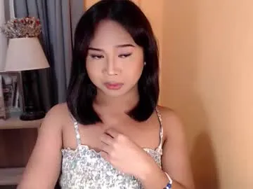 Sweet_hoelly from Chaturbate