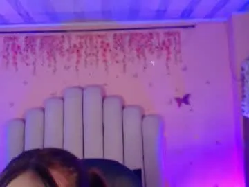 Sweetlu_gh from Chaturbate