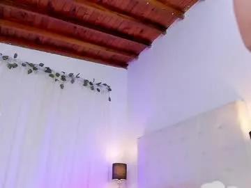 Tatikiss_ from Chaturbate