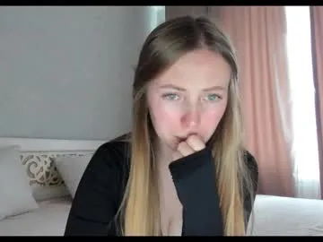 Tixxxy from Chaturbate