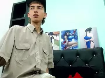 Ttimy_x_boy from Chaturbate