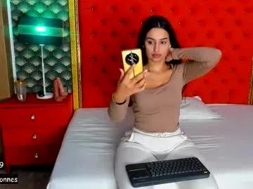 Valleriejonnes from Chaturbate