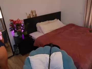 Yess_kiki from Chaturbate