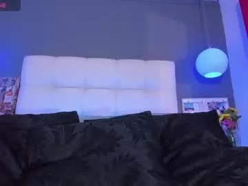 Yiyo10_ from Chaturbate
