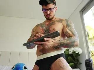 Dimitri_sullivan from Flirt4Free