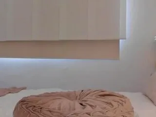 Kitty_lowell from Flirt4Free