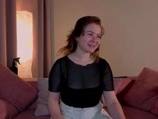 Linn_coaker from Flirt4Free